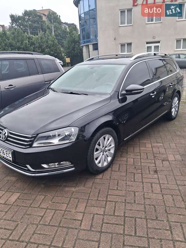 Универсал Volkswagen Passat 2012 в Черновцах