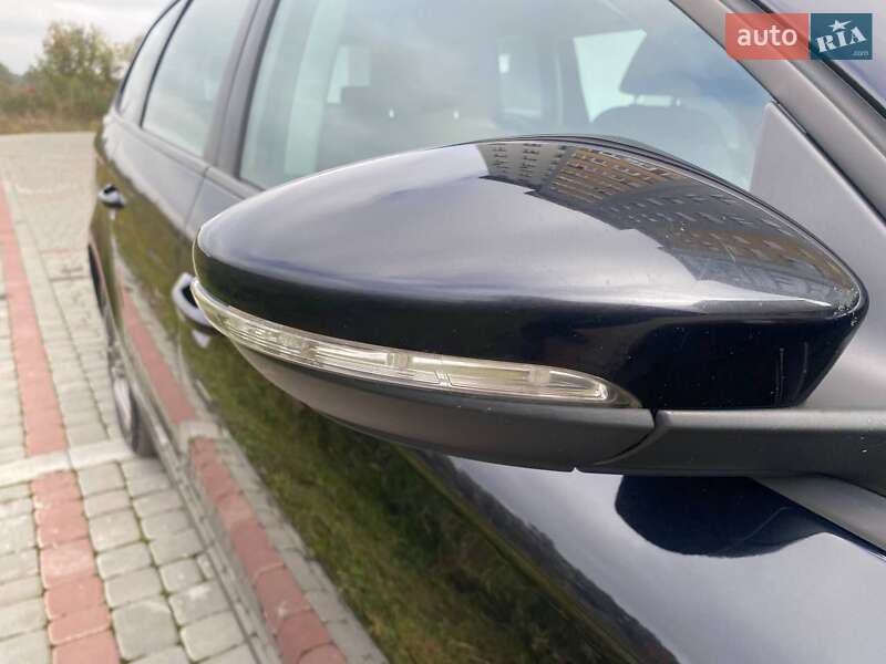 Універсал Volkswagen Passat 2013 в Тернополі