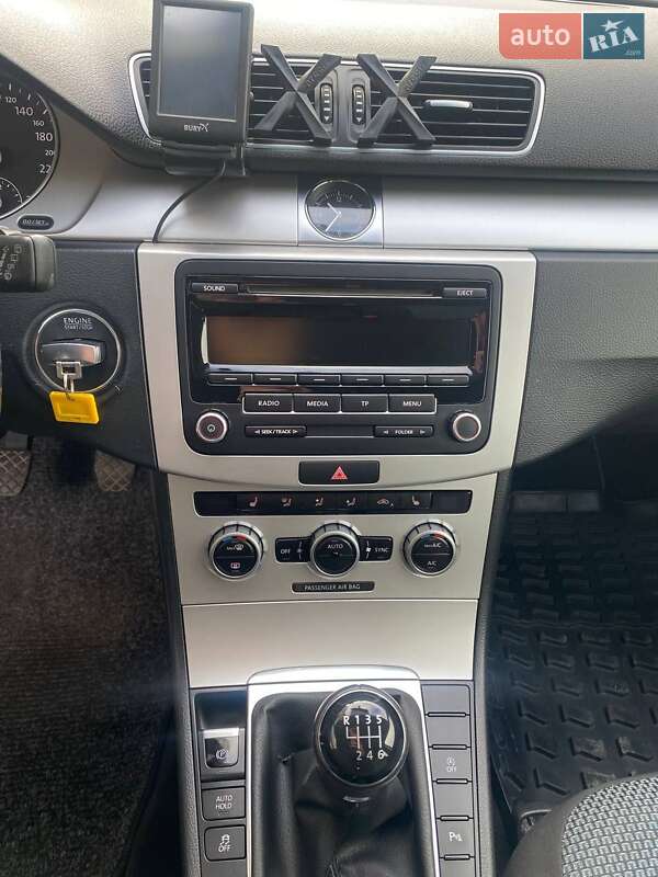 Універсал Volkswagen Passat 2013 в Тернополі