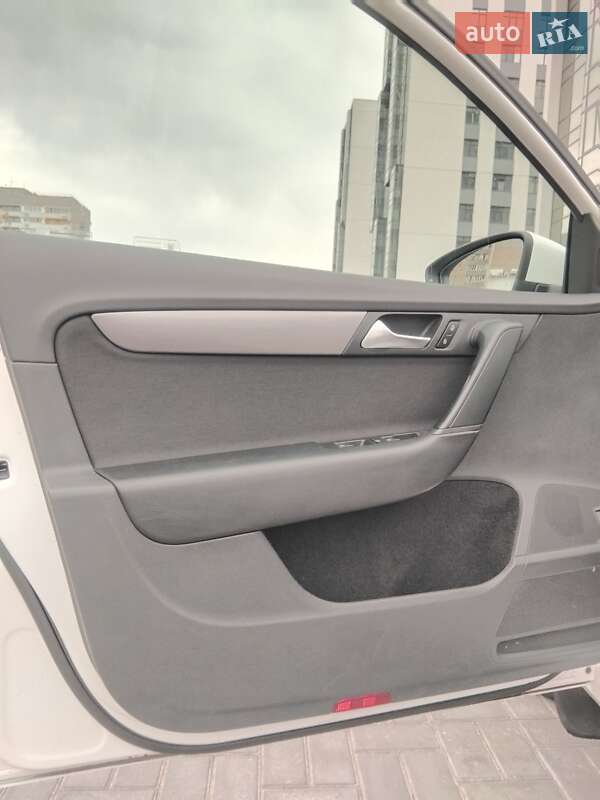 Універсал Volkswagen Passat 2012 в Дніпрі фото 33 Універсал Volkswagen Passat 2012 в Дніпрі