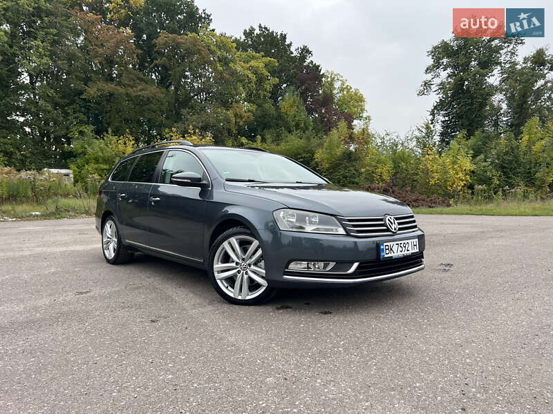 Volkswagen Passat 2011