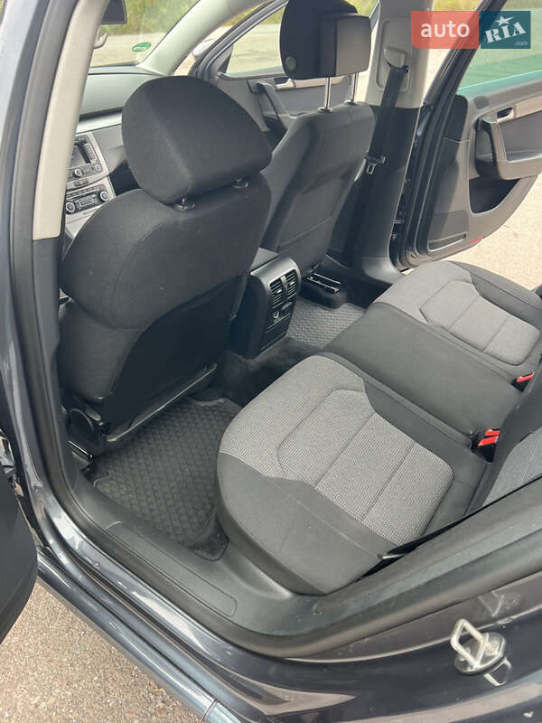 Универсал Volkswagen Passat 2011 в Дубно фото 32 Универсал Volkswagen Passat 2011 в Дубно