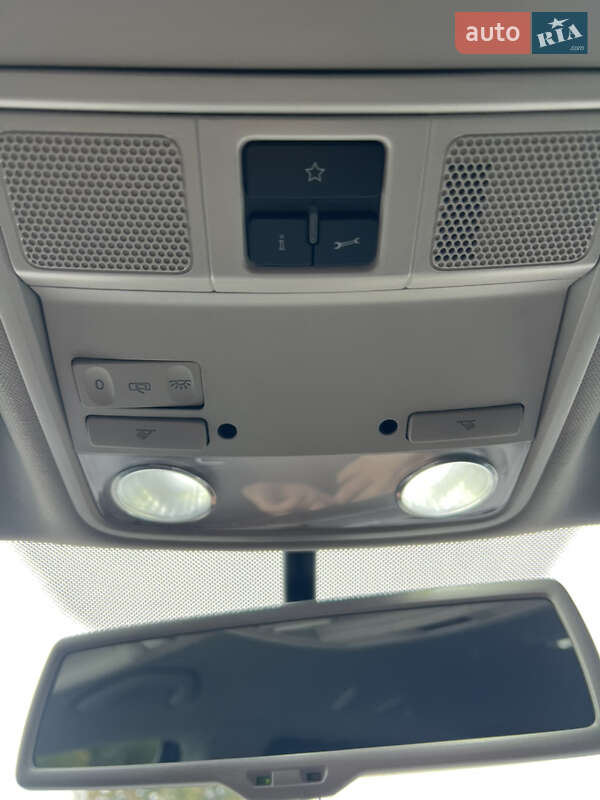 Универсал Volkswagen Passat 2011 в Дубно