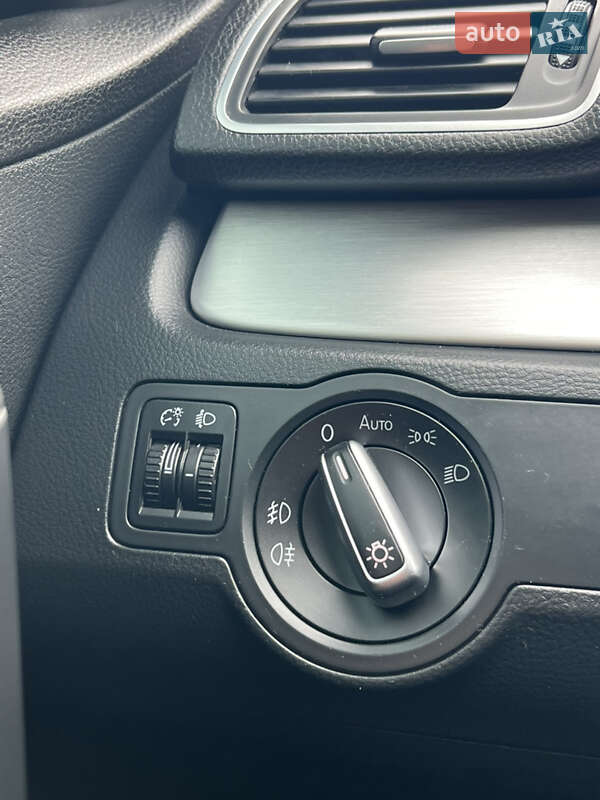 Универсал Volkswagen Passat 2011 в Дубно