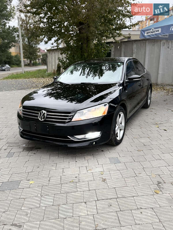 Седан Volkswagen Passat 2013 в Тернополі