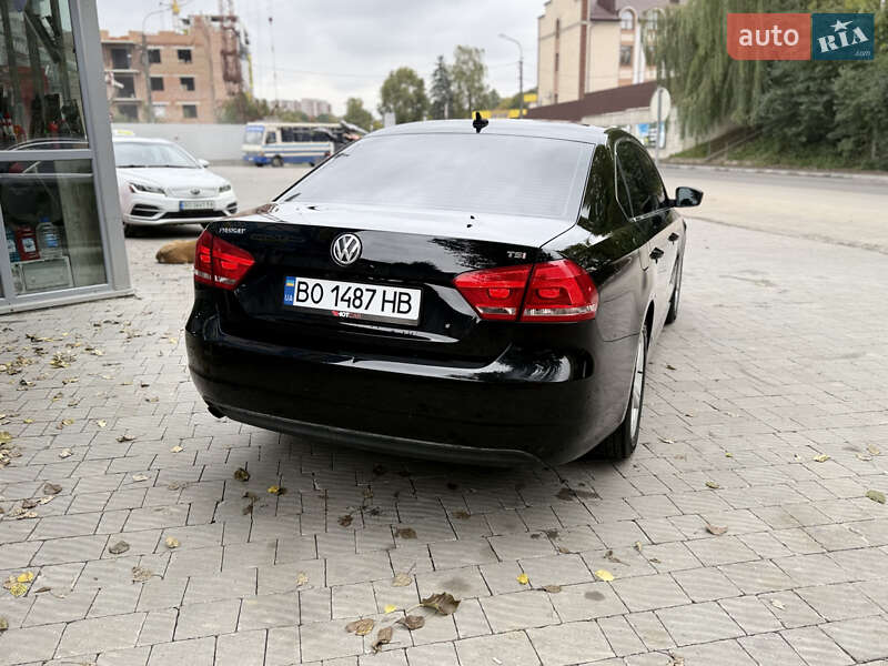 Седан Volkswagen Passat 2013 в Тернополі