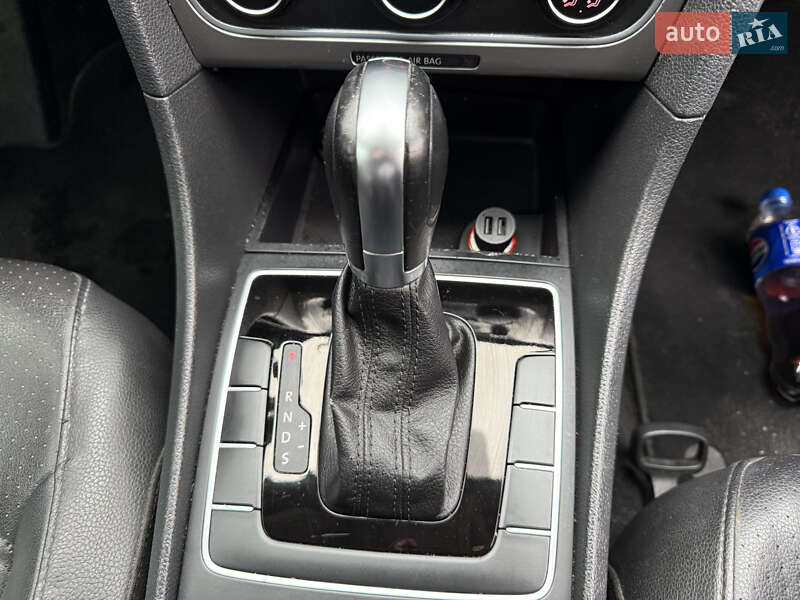 Седан Volkswagen Passat 2013 в Тернополі