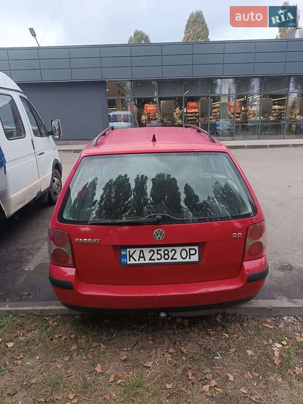 Универсал Volkswagen Passat 2001 в Киеве