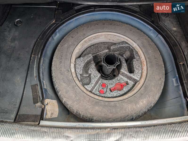 Универсал Volkswagen Passat 2001 в Здолбунове