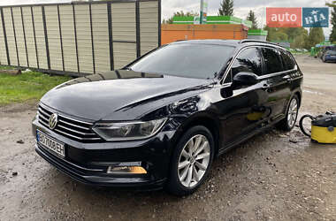 Универсал Volkswagen Passat 2015 в Подгайцах