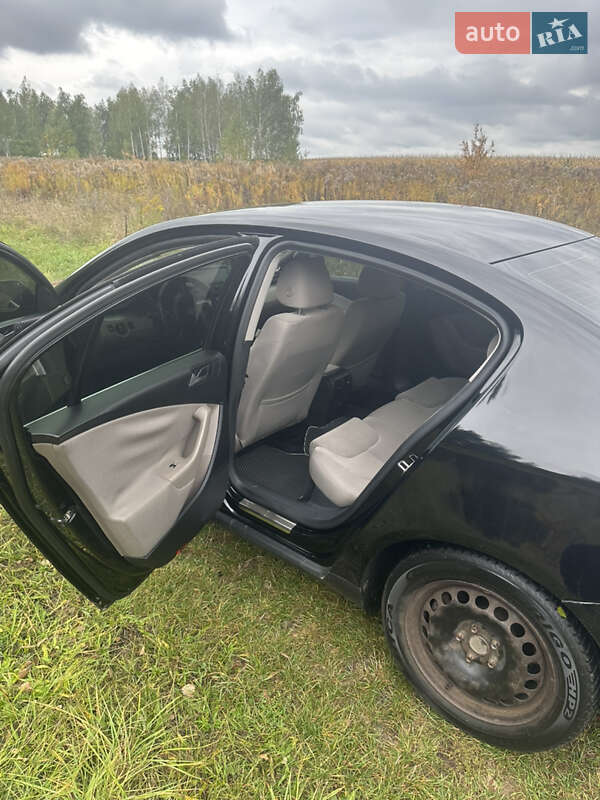 Седан Volkswagen Passat 2008 в Киеве фото 10 Седан Volkswagen Passat 2008 в Киеве