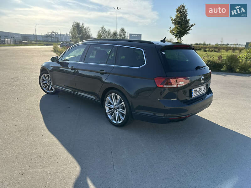 Универсал Volkswagen Passat 2021 в Коростене