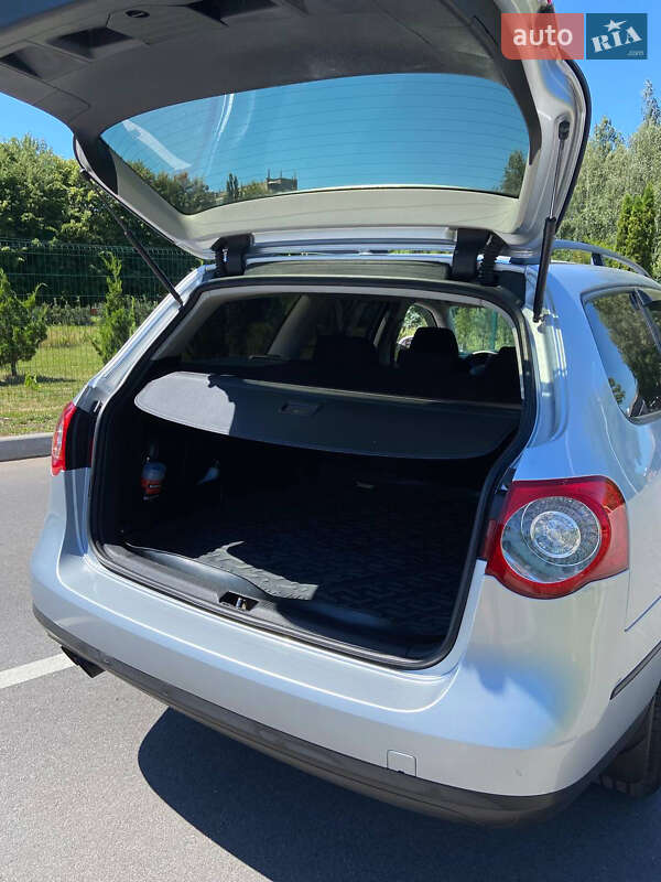 Універсал Volkswagen Passat 2010 в Вінниці