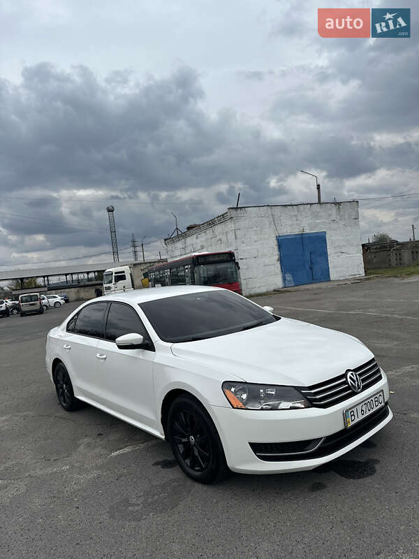 Седан Volkswagen Passat 2012 в Горишних Плавнях