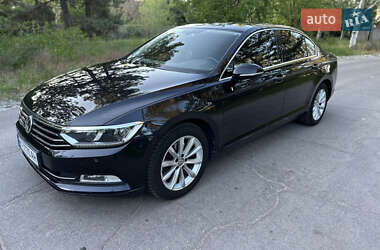 Седан Volkswagen Passat 2017 в Запоріжжі
