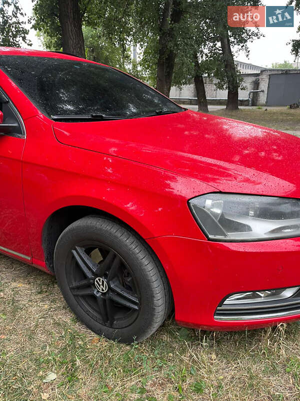 Универсал Volkswagen Passat 2011 в Каменском фото 14 Универсал Volkswagen Passat 2011 в Каменском