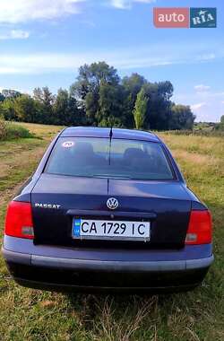 Седан Volkswagen Passat 1997 в Монастырище