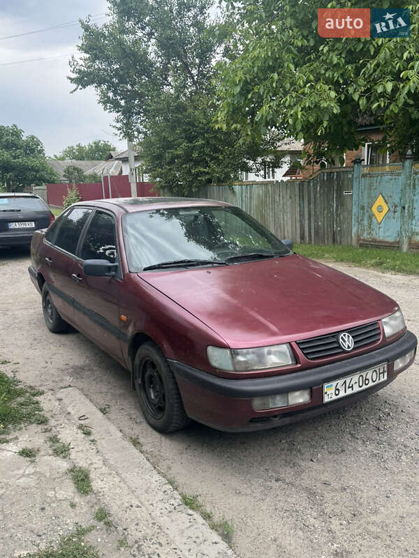 Седан Volkswagen Passat 1997 в 