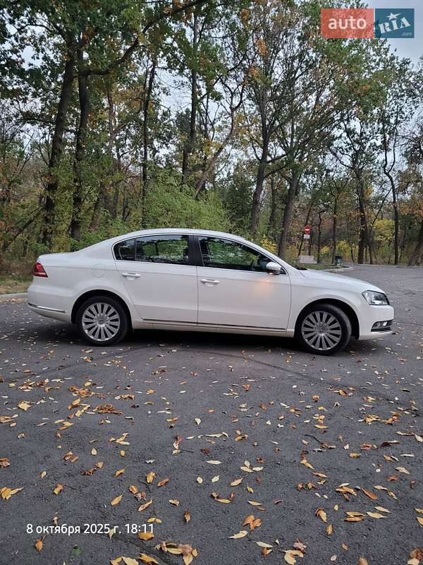 Седан Volkswagen Passat 2014 в Запорожье