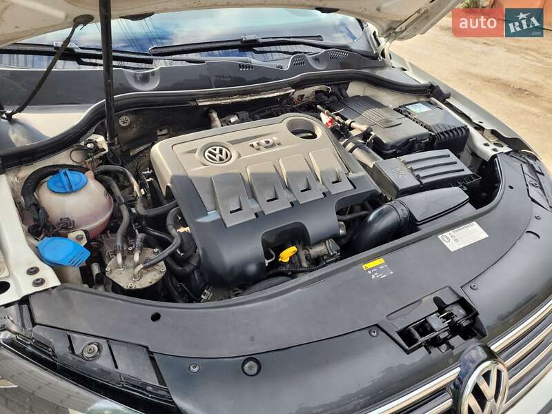 Седан Volkswagen Passat 2014 в Запорожье