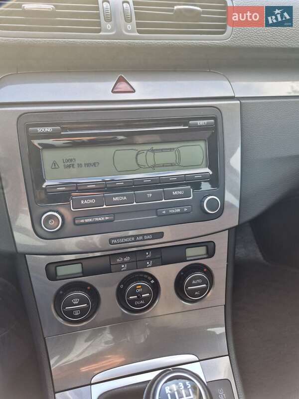 Универсал Volkswagen Passat 2009 в Львове