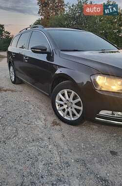 Универсал Volkswagen Passat 2011 в 