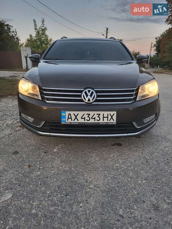 Volkswagen Passat 2011