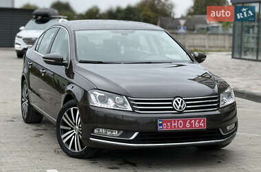 Седан Volkswagen Passat 2014 в 