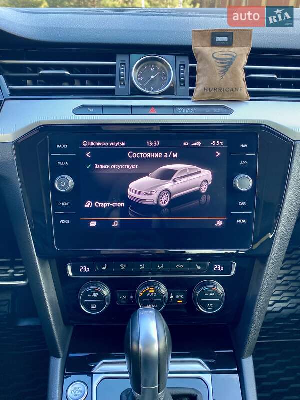 Седан Volkswagen Passat 2015 в Черноморске