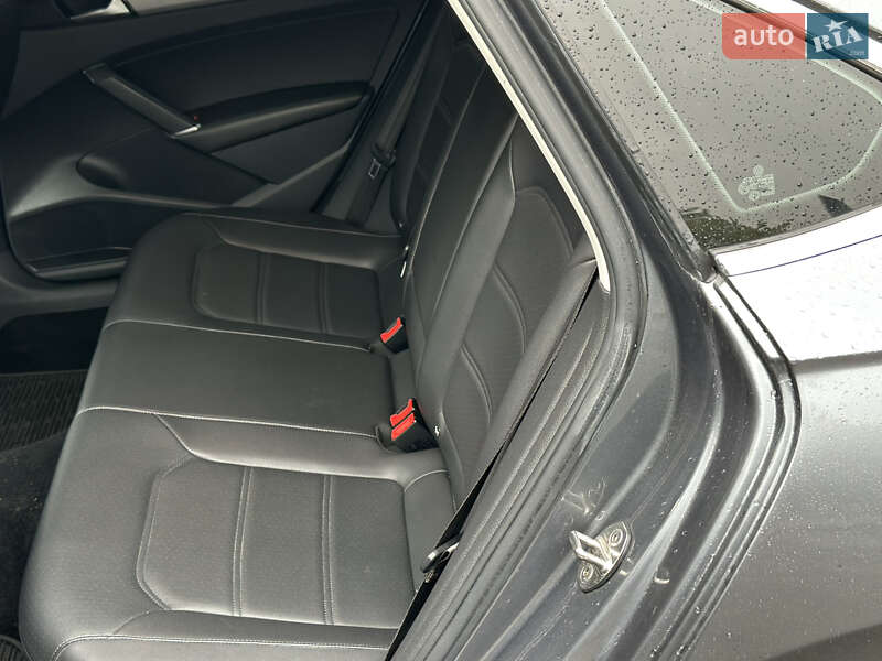 Седан Volkswagen Passat 2019 в Киеве фото 21 Седан Volkswagen Passat 2019 в Киеве