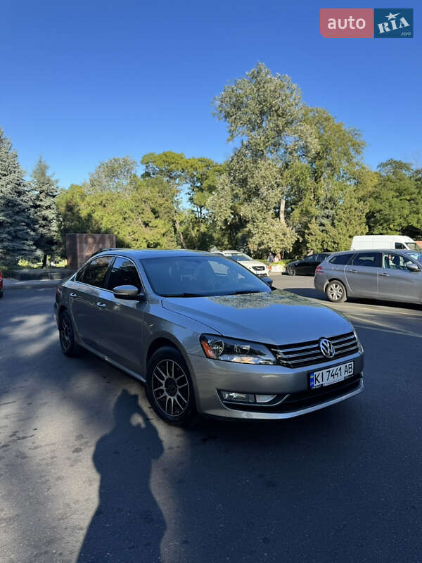 Седан Volkswagen Passat 2013 в Броварах