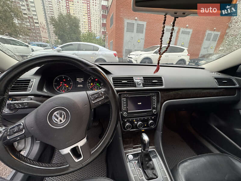 Седан Volkswagen Passat 2013 в Броварах