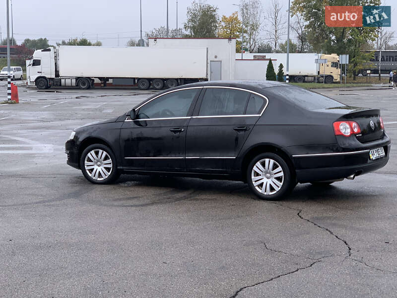 Седан Volkswagen Passat 2006 в Киеве