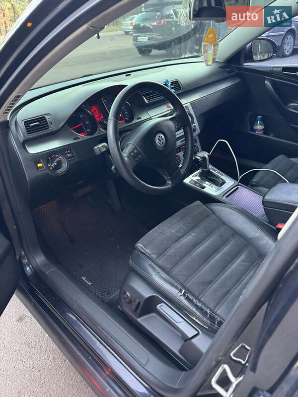 Універсал Volkswagen Passat 2008 в Миколаєві