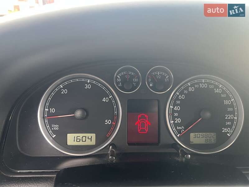 Универсал Volkswagen Passat 2002 в Луцке