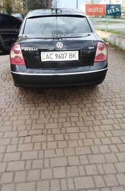 Седан Volkswagen Passat 2003 в  фото 10 Седан Volkswagen Passat 2003 в