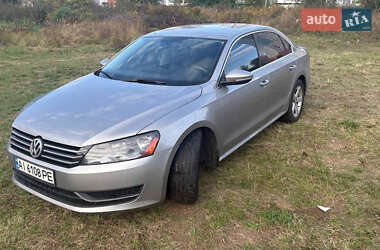 Седан Volkswagen Passat 2011 в Киеве