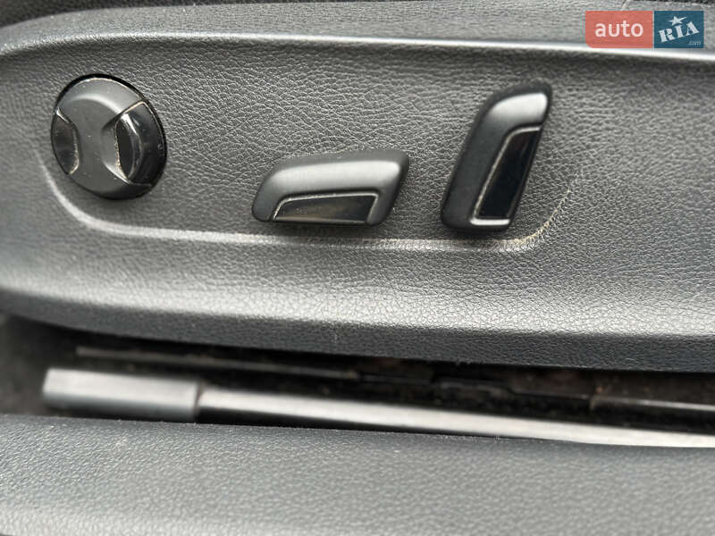 Седан Volkswagen Passat 2016 в Кременчуге фото 13 Седан Volkswagen Passat 2016 в Кременчуге