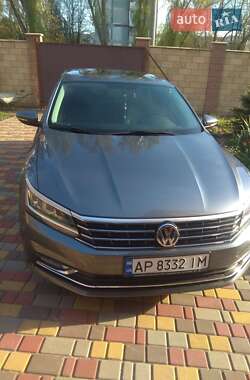 Седан Volkswagen Passat 2016 в Запорожье