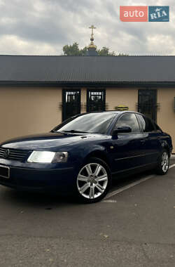 Седан Volkswagen Passat 1998 в Ужгороді