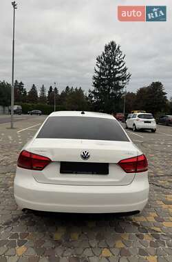 Седан Volkswagen Passat 2012 в 