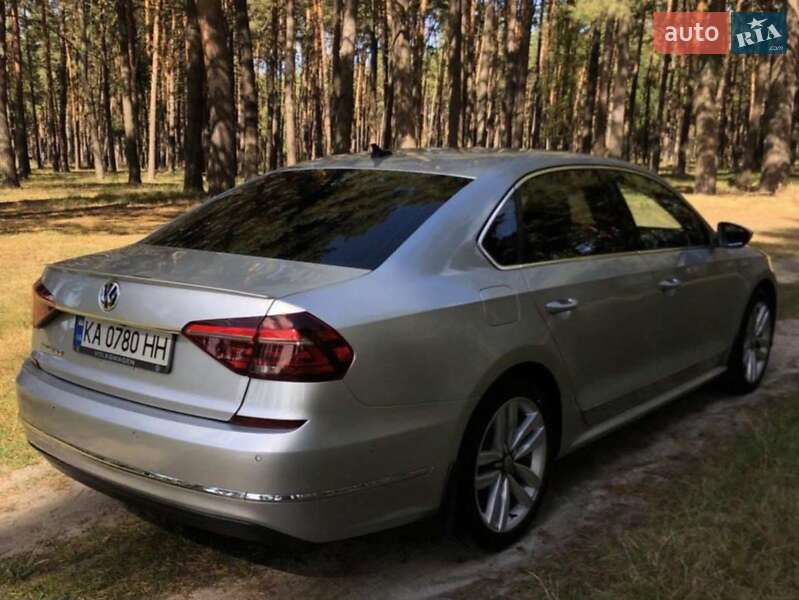 Седан Volkswagen Passat 2017 в Чернігові