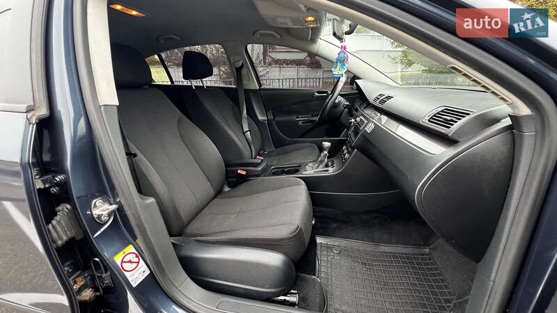 Седан Volkswagen Passat 2008 в Киеве
