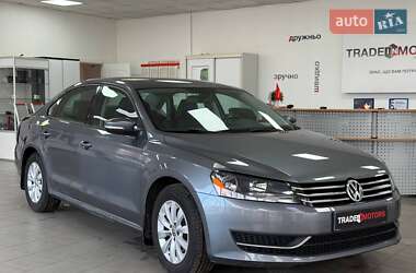 Седан Volkswagen Passat 2014 в Киеве