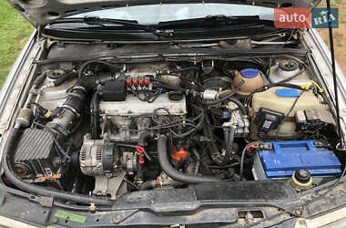 Седан Volkswagen Passat 1995 в 