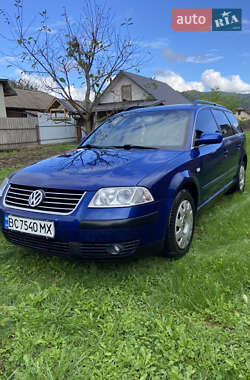 Универсал Volkswagen Passat 2001 в Сколе
