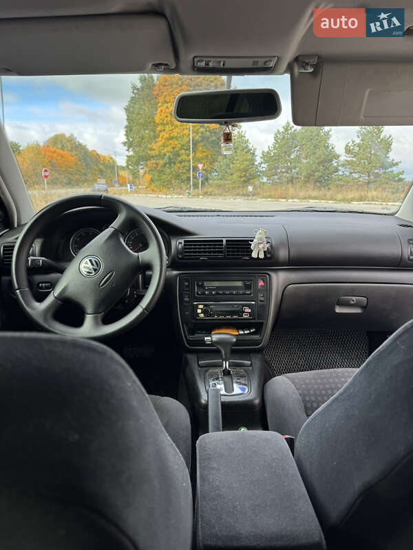 Седан Volkswagen Passat 2001 в Мене фото 13 Седан Volkswagen Passat 2001 в Мене