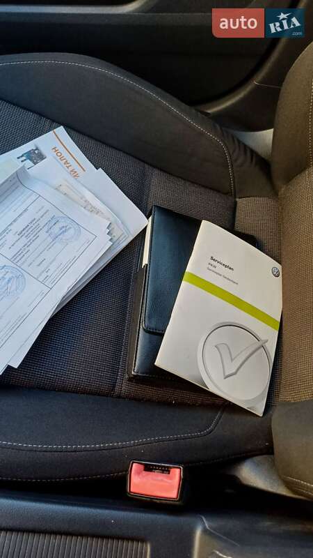 Универсал Volkswagen Passat 2015 в Львове