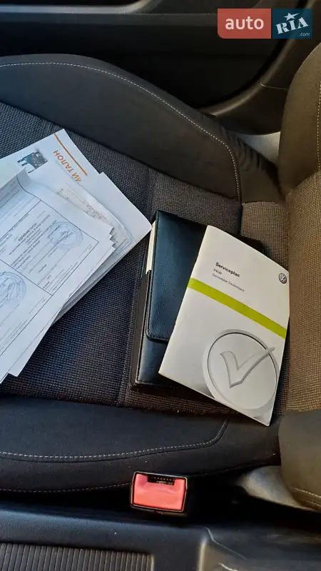 Универсал Volkswagen Passat 2015 в Львове документ