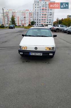 Седан Volkswagen Passat 1989 в Харкові